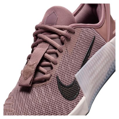 <strong>Nike Metcon 9 Flyease Zapatillas Cross Training Mujer</strong> Rosa