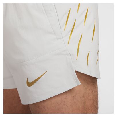 Nike x Jakob 5in Shorts Grau/Gold Männlich
