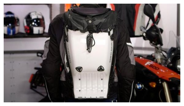 BOBLBEE GT25 RD Sac à dos 25 litres et protection dorsale 16/21 niveau 2 - Rouge - POINT 65° BOBLBEE
