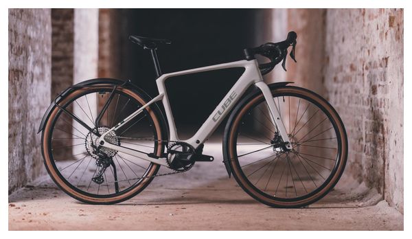 Vélo Cube Nuroad Hybrid C:62 Race FE 400X desertstone´n´green 2025