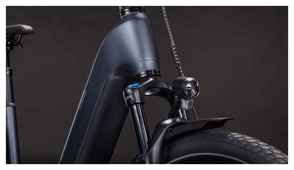 VTC Électrique Cube Kathmandu Hybrid One 800 Easy Entry Shimano Cues 10V 800 Wh 700 mm Gris Metallic 2026