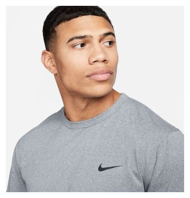 Maillot manches courtes Nike Hyverse UV Gris Homme