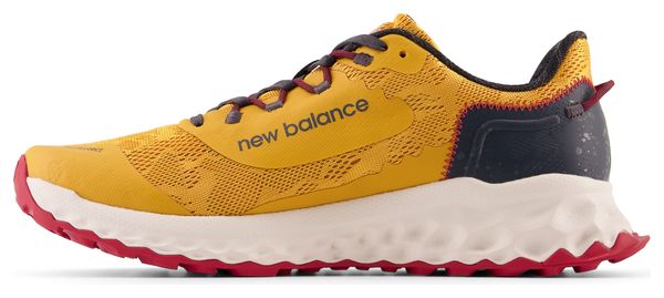 Chaussures de Trail Running New Balance Fresh Foam Garoe v1 Jaune Rouge