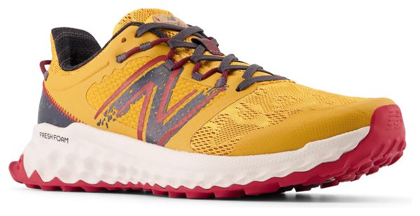 Trailrunning-Schuhe New Balance Fresh Foam Garoe v1 Gelb Rot