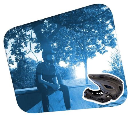Casque de Vélo intégral pour enfants | Noir | Lumière arrière | Certifié EN1078