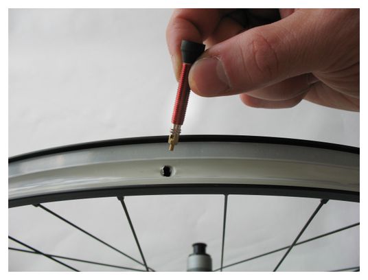 Kit 2 Valvole VAR Tubeless Alluminio 35 mm Rosse