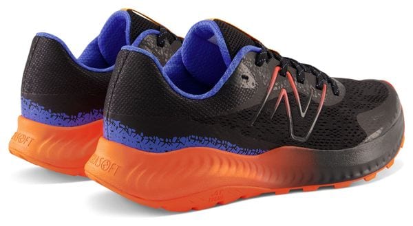 Zapatillas Trail Running New Balance Nitrel v5 Negro Naranja 47.1/2