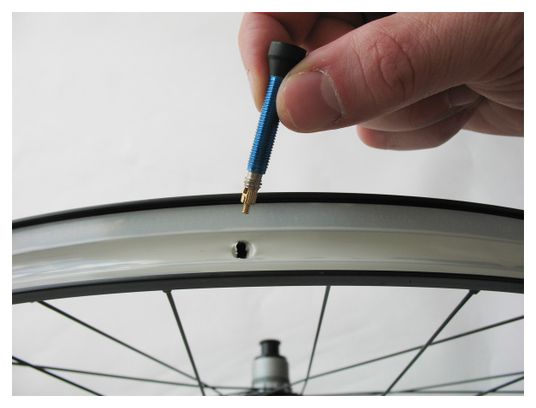 VAR Kit 2 Tubeless Ventile 35mm Aluminium Blau