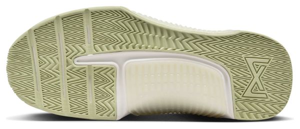 <strong>Zapatillas Nike Metcon 9 Premium Cross Training Mujer Oro</strong> Blanco