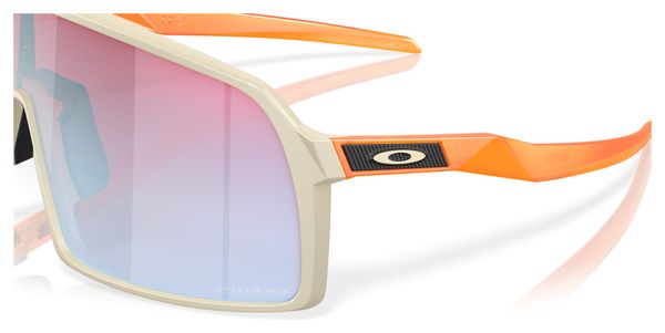 Gafas Oakley <p> <strong>Sutro</strong></p>Matte Sand/ Prizm Snow Sapphire/ Ref: OO9406-A537
