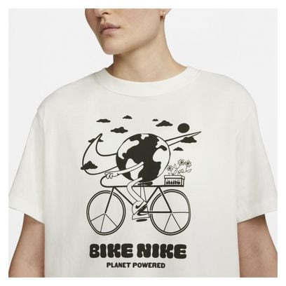 Nike SW Earth Day Kurzarm T-Shirt Weiß Damen