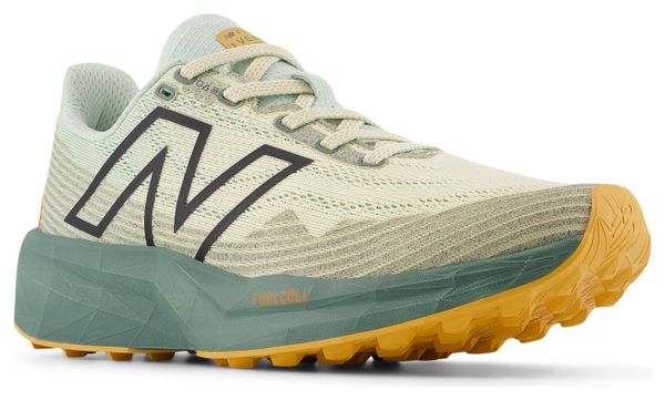 Chaussures Trail New Balance FuelCell Venym Beige/Vert Femme
