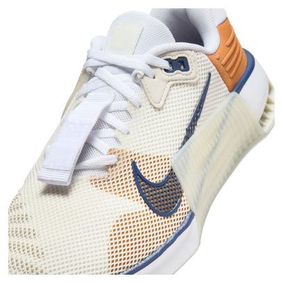 Chaussures Training Nike Metcon 9 AMP Blanc Beige Femme