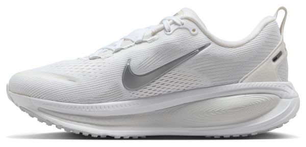Nike Vomero 18 Women's Running Shoes in White