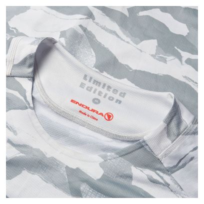 Maglia Endura Mountain Camo a manica corta da uomo, grigio
