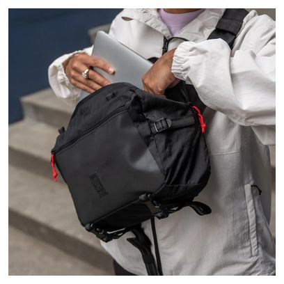 CHROME KADET MAX 15L ブラック Kadet Max Sling