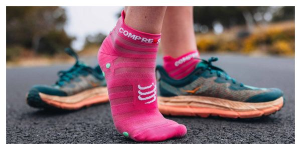 Compressport Pro Racing Socks v4.0 Ultralight Run Low Pink
