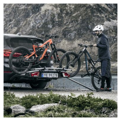Thule VeloSpace XT 3 Hitch Mounted Bike Carrier 3 Bikes Black Aluminium