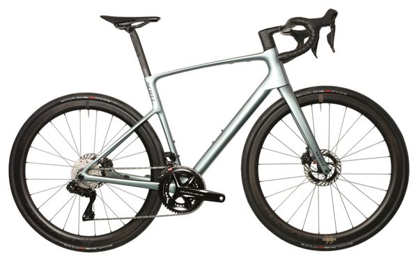 Scott Addict Premium Road Bike with Shimano Dura-Ace 12-speed