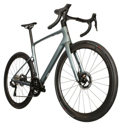 Scott Addict Premium Road Bike with Shimano Dura-Ace 12-speed