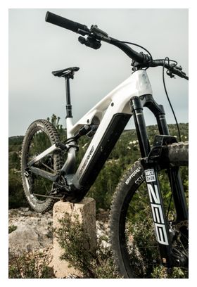 VTT Électrique Tout-Suspendu Lapierre Overvolt AM CF 10.8 Shimano 12V 800Wh Bosch 120 Nm MX (29/27.5'') Blanc/Gris2026