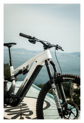 VTT Électrique Tout-Suspendu Lapierre Overvolt AM CF 10.8 Shimano 12V 800Wh Bosch 120 Nm MX (29/27.5'') Blanc/Gris2026
