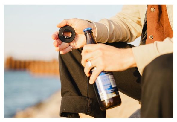 Accessory Quad Lock MAG- Ring/display and bottle opener for phone