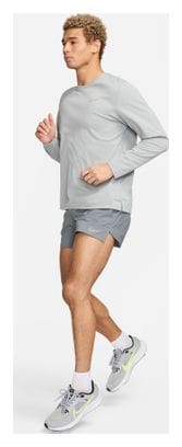 Maglia a maniche lunghe Nike Miler UV Grigio Uomo