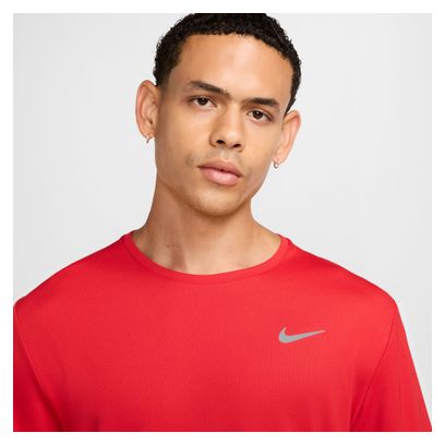 Heren Nike Dri-Fit UV Miler Red Jersey met korte mouwen