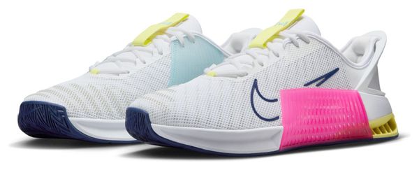 Produit Reconditionné - Chaussures de Cross Training Nike Metcon 9 Flyease Blanc Bleu Rose