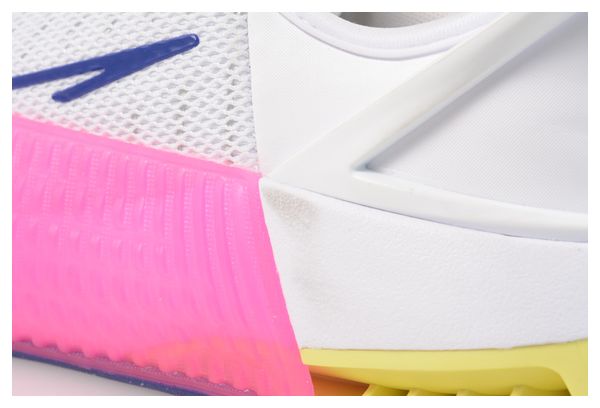 Produit Reconditionné - Chaussures de Cross Training Nike Metcon 9 Flyease Blanc Bleu Rose