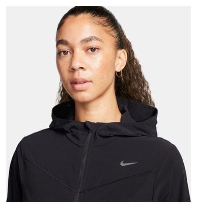 Chaqueta Nike Swift UV Negra Mujer