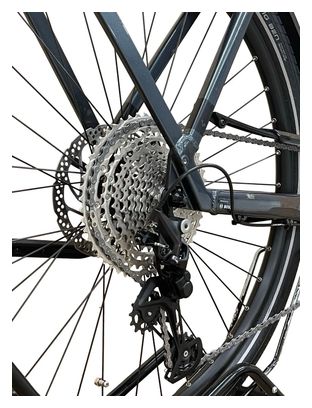 produit reconditionné . Cube Touring Hybrid Pro 500 Allroad Shimano Deore 2022 . Vélo électrique . Cube . très bon état