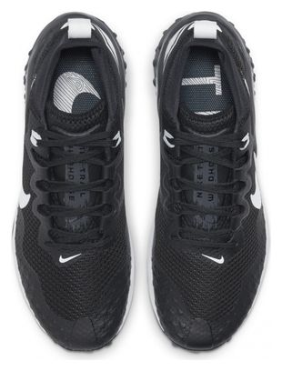 Nike Wildhorse 7 Scarpe da trail nero bianco