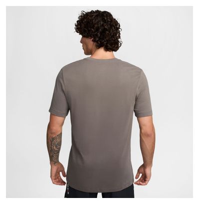 Maglia a maniche corte Nike Dri-Fit Trail Grey Logo Uomo