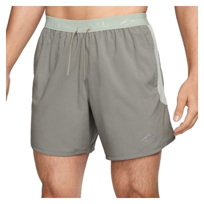 Heren Nike Dri-Fit Trail 6in Khaki Korte Broek
