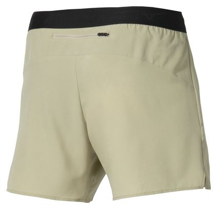 Pantalones cortos Mizuno Core 5,5 pulgadas, color beige, para hombre