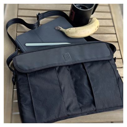 Laptop case Chrome Black
