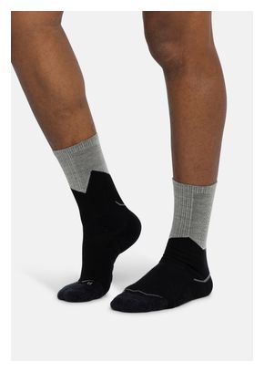 Buff Merino Midweight Crew Socks - Black