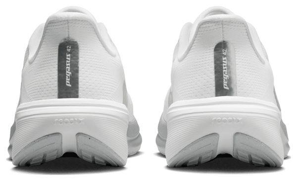 Nike Pegasus 42 Laufschuhe für Damen, Weiß/Silber