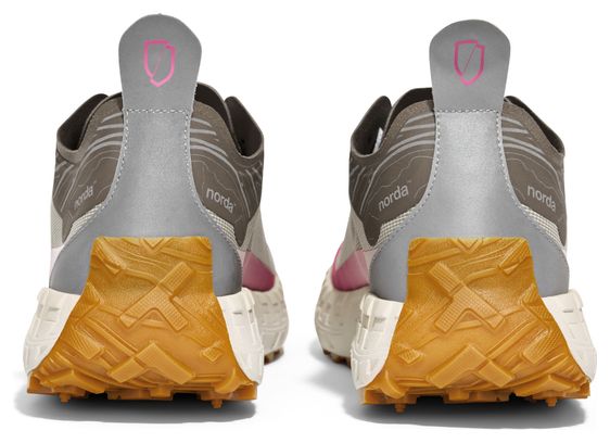 Zapatillas Trail Norda 001A Sky Beige/Rose Mujer