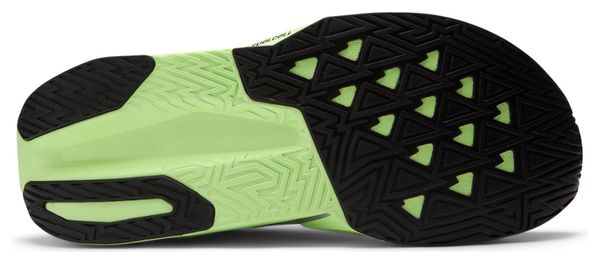 Chaussures Running New Balance FuelCell Rebel v5 Vert Homme