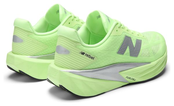 Chaussures Running New Balance FuelCell Rebel v5 Vert Homme