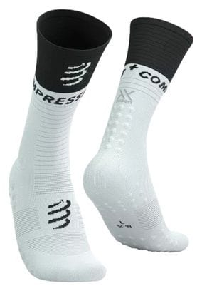 Chaussettes Compressport Mid Compression Socks V2.0 Blanc/Noir