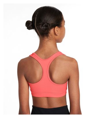 Sujetador deportivo Nike Swoosh rosa para niña