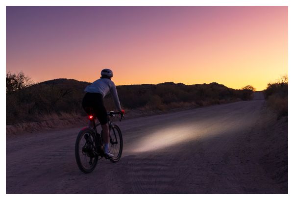 Éclairage Avant avec Caméra Garmin Varia Vue
