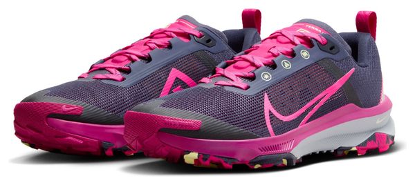 Zapatillas Trail <strong>Running Nike React Terra Kiger 9 Rosa Azul</strong> Mujer