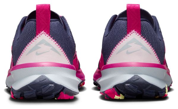 Zapatillas Trail <strong>Running Nike React Terra Kiger 9 Rosa Azul</strong> Mujer