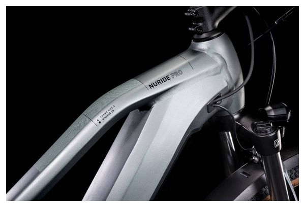 Cube Nuride Hybrid Pro 625 Allroad Trapeze Bicicletta ibrida elettrica Shimano Deore 10S 625 Wh 29'' Verde Argento 2022