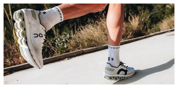 Chaussettes Compressport Pro Marathon Socks V2.0 Blanc 